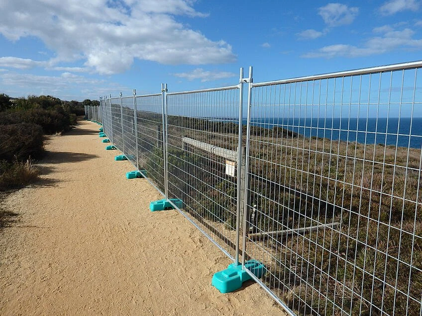 Modern Landscaping Starts with Wire Baskets for Rock Walls